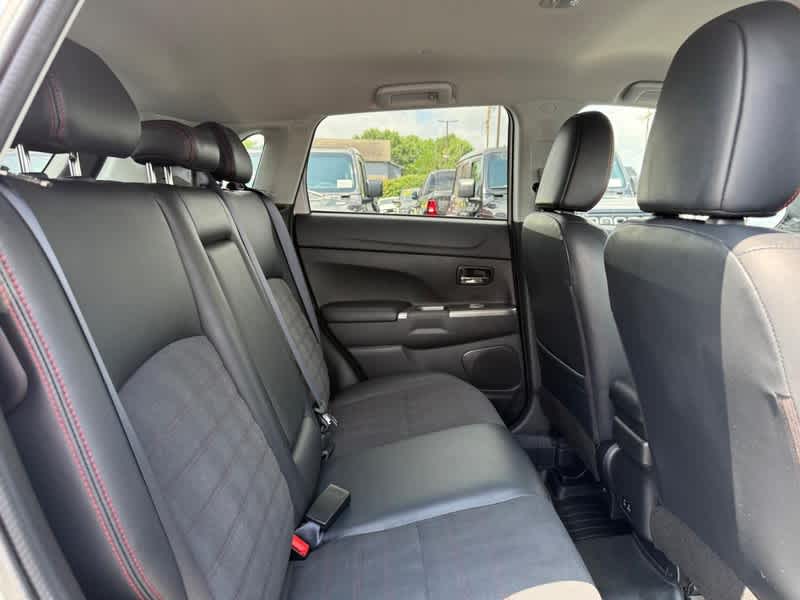 2022 Mitsubishi Outlander Sport SE