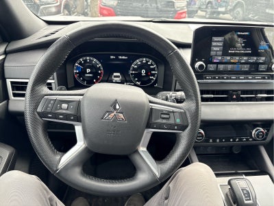 2024 Mitsubishi Outlander SE Black Edition