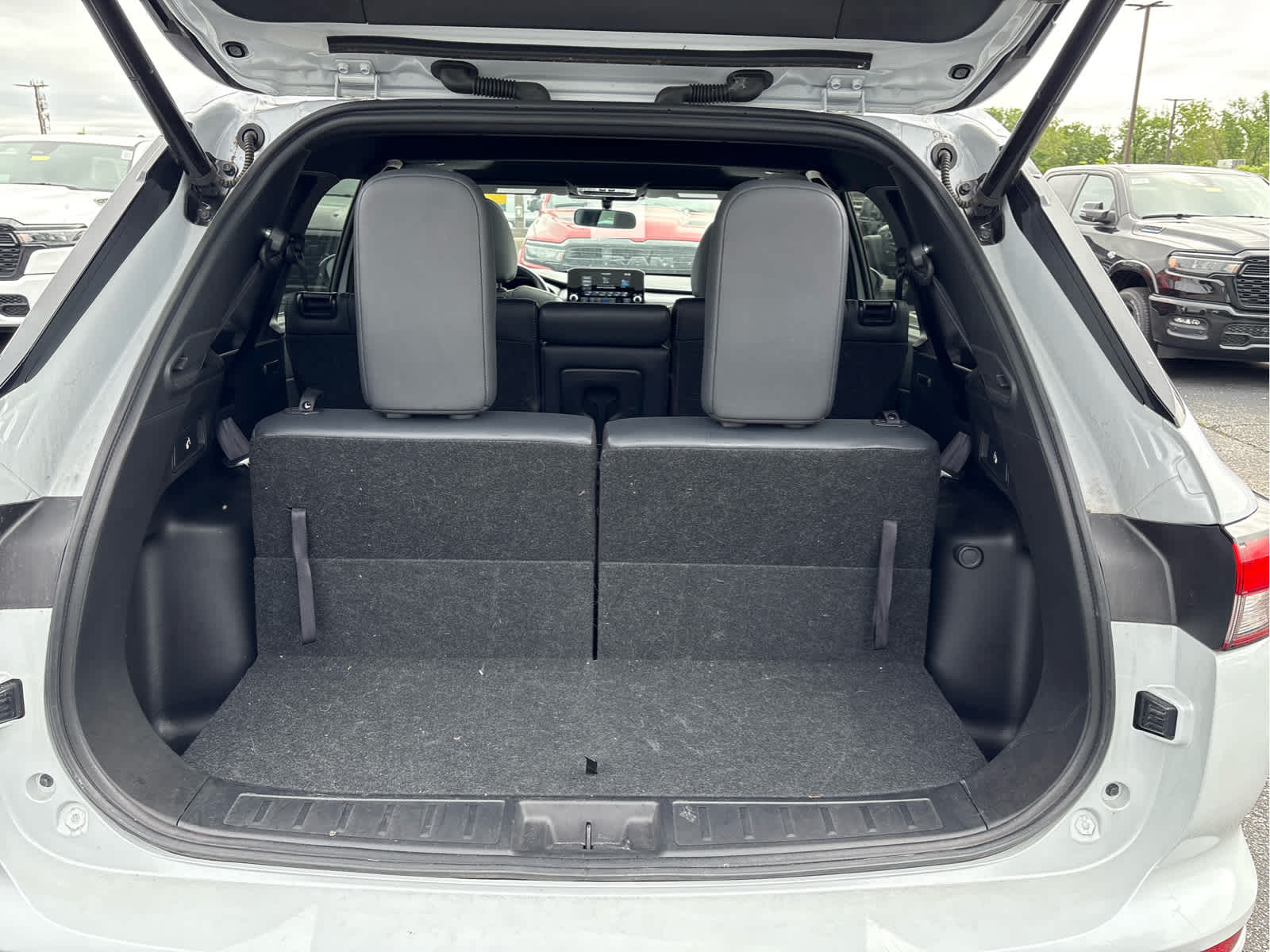 2024 Mitsubishi Outlander SE Black Edition