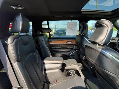 2022 Jeep Grand Cherokee L Summit Reserve 4x4