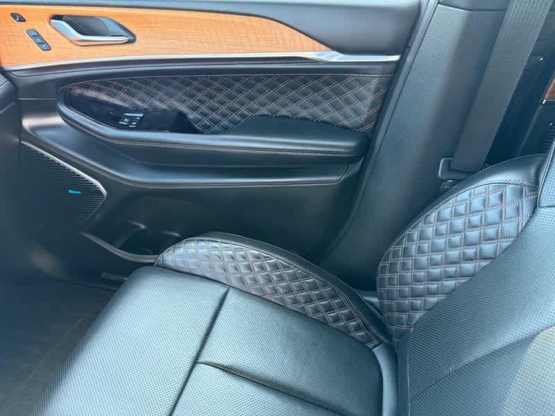2022 Jeep Grand Cherokee L Summit Reserve 4x4