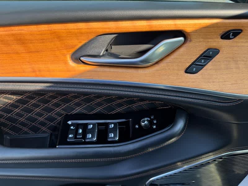 2022 Jeep Grand Cherokee L Summit Reserve 4x4