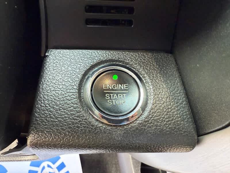 2017 Ford F-150 Platinum 4WD SuperCrew 5.5 Box