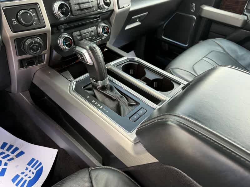 2017 Ford F-150 Platinum 4WD SuperCrew 5.5 Box