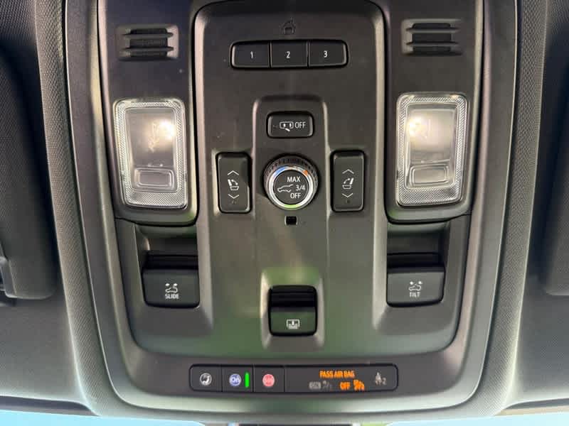 2021 Chevrolet Suburban 4WD 4dr Premier