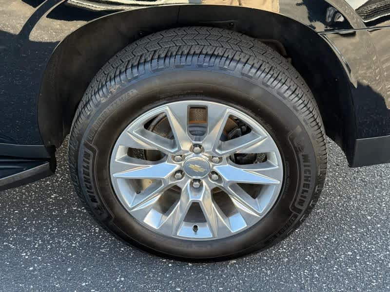 2021 Chevrolet Suburban 4WD 4dr Premier