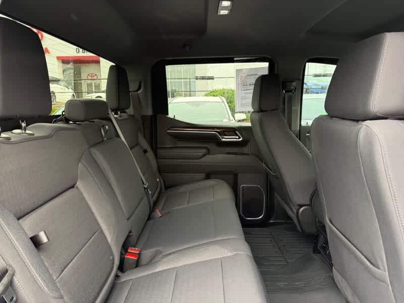 2025 GMC Sierra 1500 4WD Crew Cab 147 Elevation w/3SB