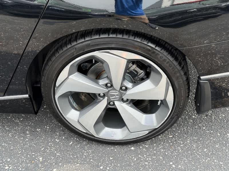 2020 Honda Accord Touring 2.0T Auto
