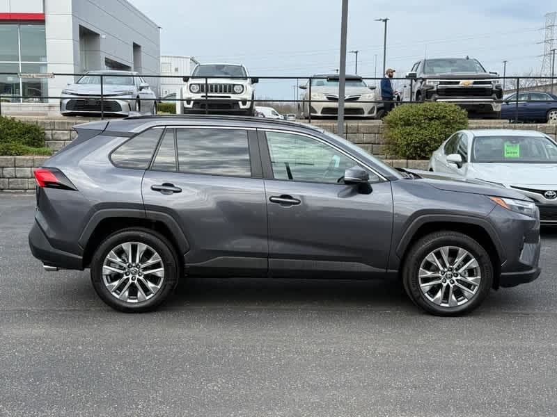 2024 Toyota RAV4 XLE Premium AWD