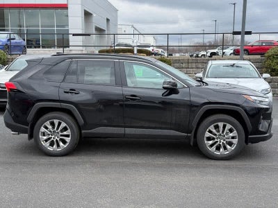 2025 Toyota RAV4 XLE Premium AWD