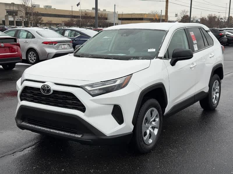 2025 Toyota RAV4 LE AWD