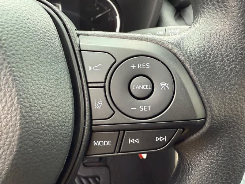 2025 Toyota RAV4 LE AWD