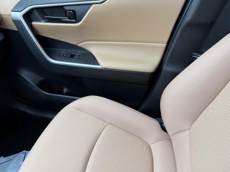 2025 Toyota RAV4 LE AWD