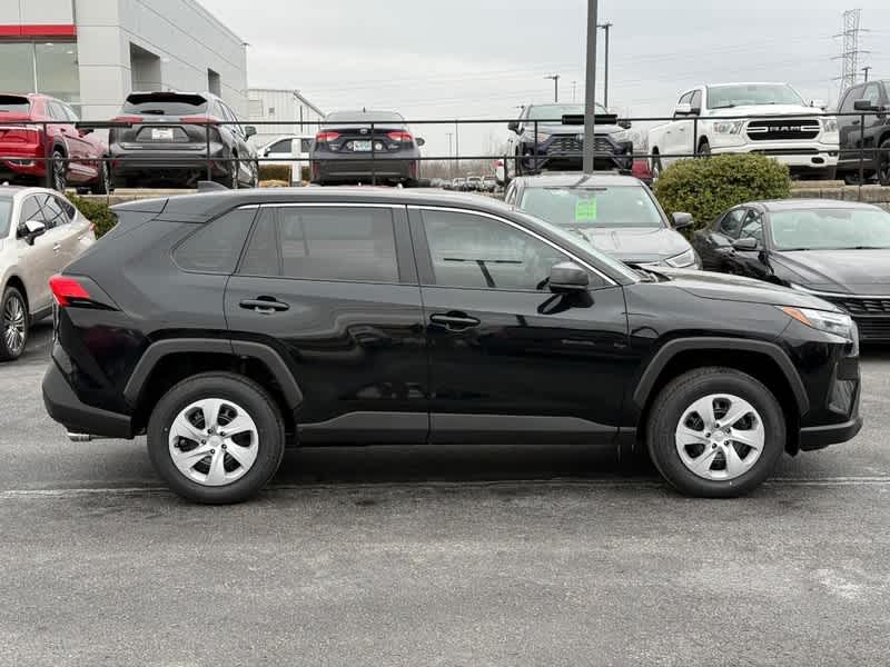 2025 Toyota RAV4 LE AWD