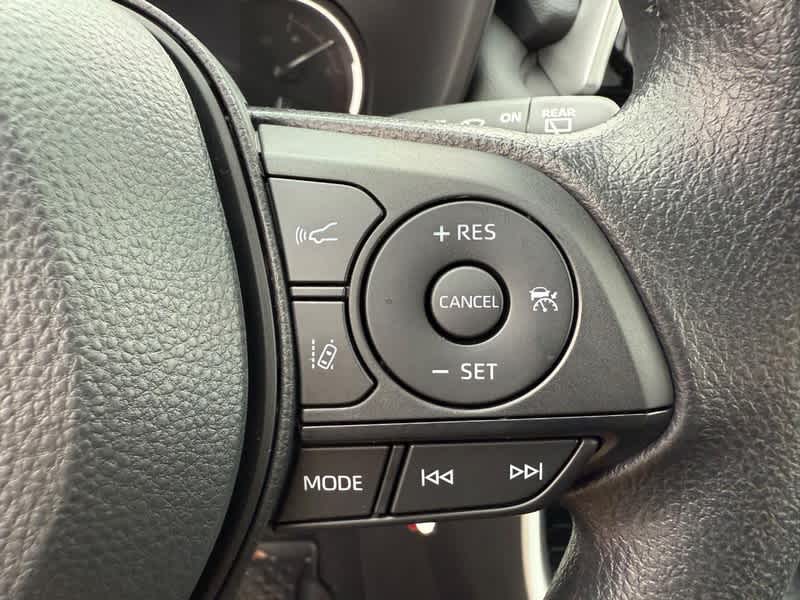 2025 Toyota RAV4 LE AWD