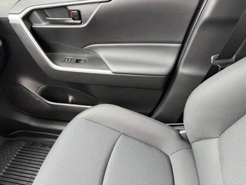 2025 Toyota RAV4 LE AWD