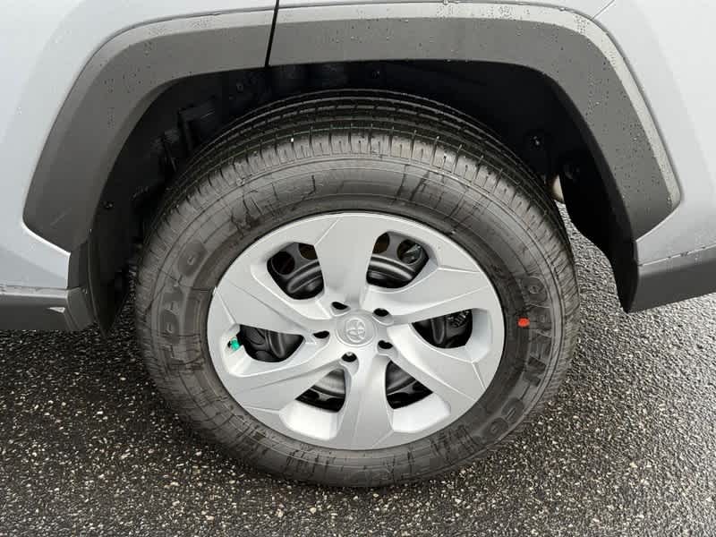 2025 Toyota RAV4 LE AWD