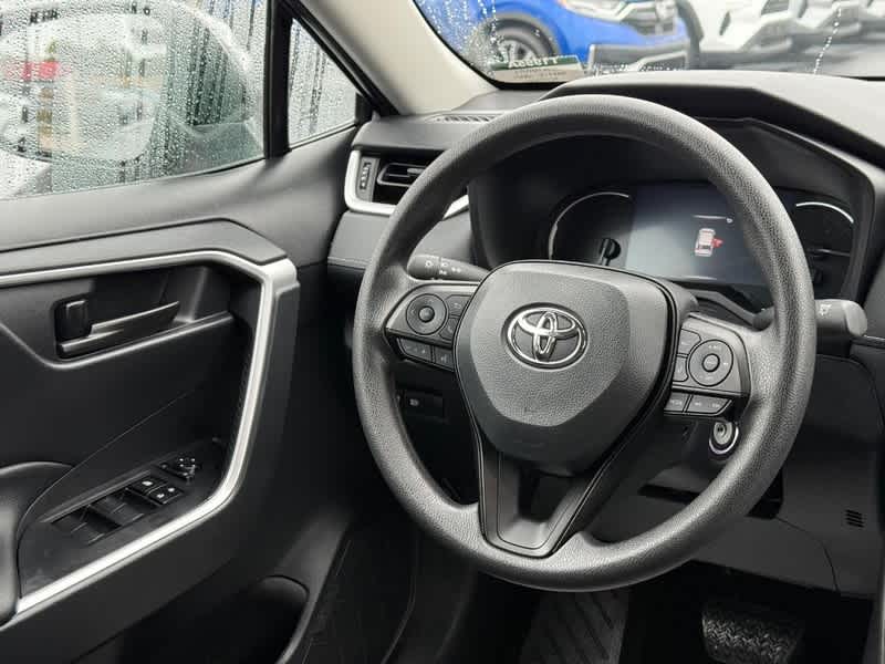 2024 Toyota RAV4 LE AWD