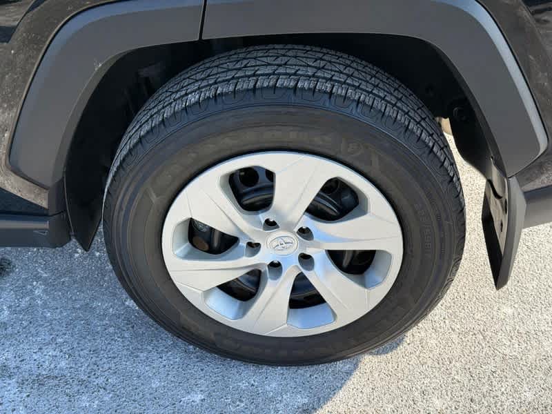 2020 Toyota RAV4 LE AWD