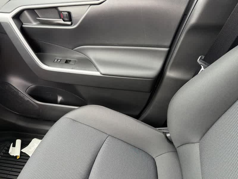 2025 Toyota RAV4 LE AWD