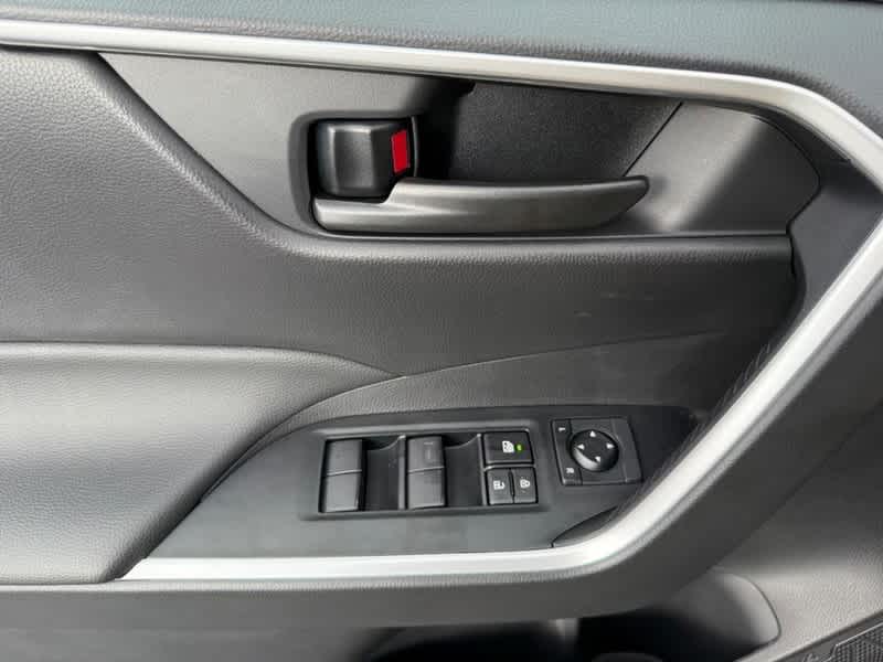 2025 Toyota RAV4 LE AWD