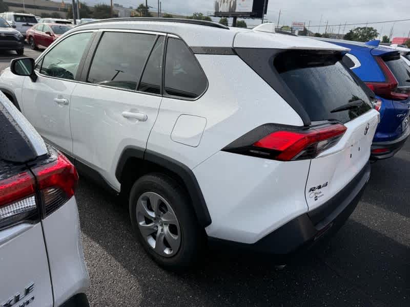 2021 Toyota RAV4 LE FWD