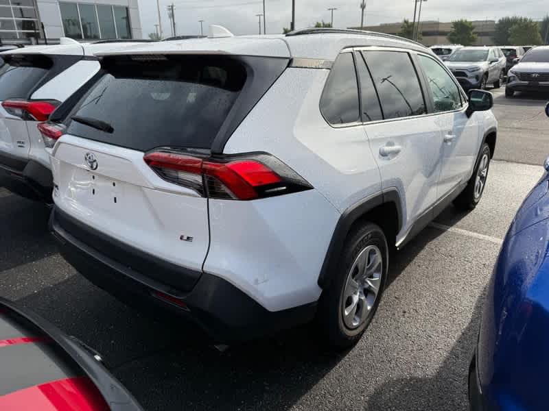 2021 Toyota RAV4 LE FWD