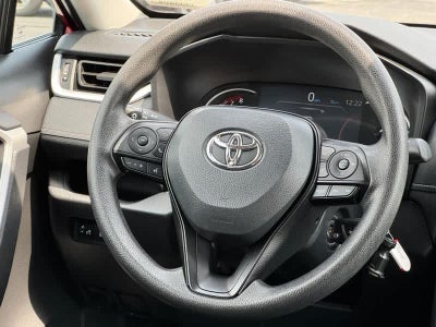 2024 Toyota RAV4 LE FWD