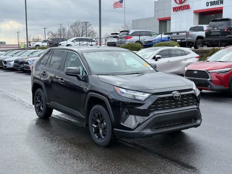 2025 Toyota RAV4 LE FWD