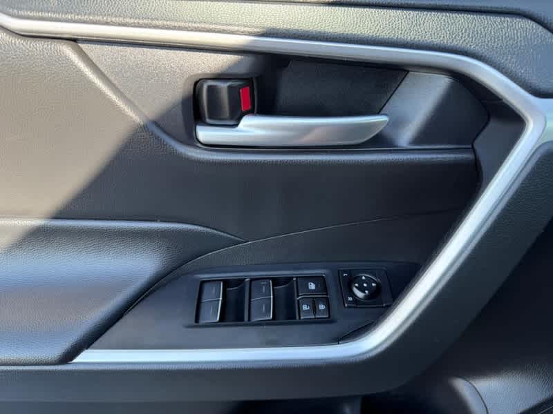 2024 Toyota RAV4 XLE AWD