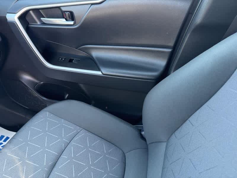 2025 Toyota RAV4 XLE AWD