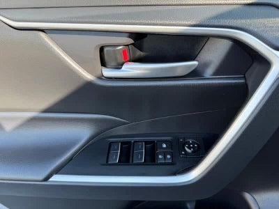 2025 Toyota RAV4 XLE AWD