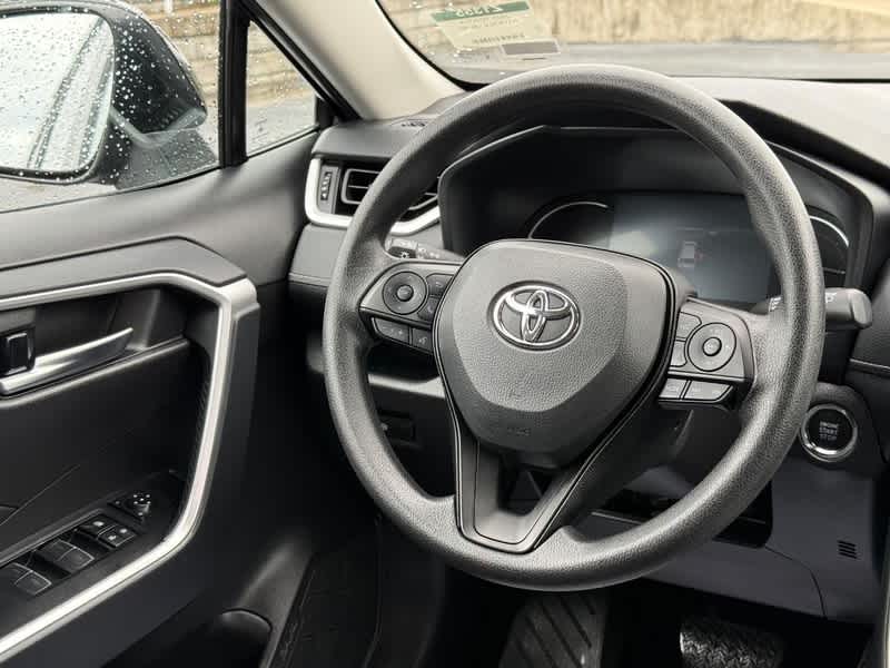 2025 Toyota RAV4 XLE AWD