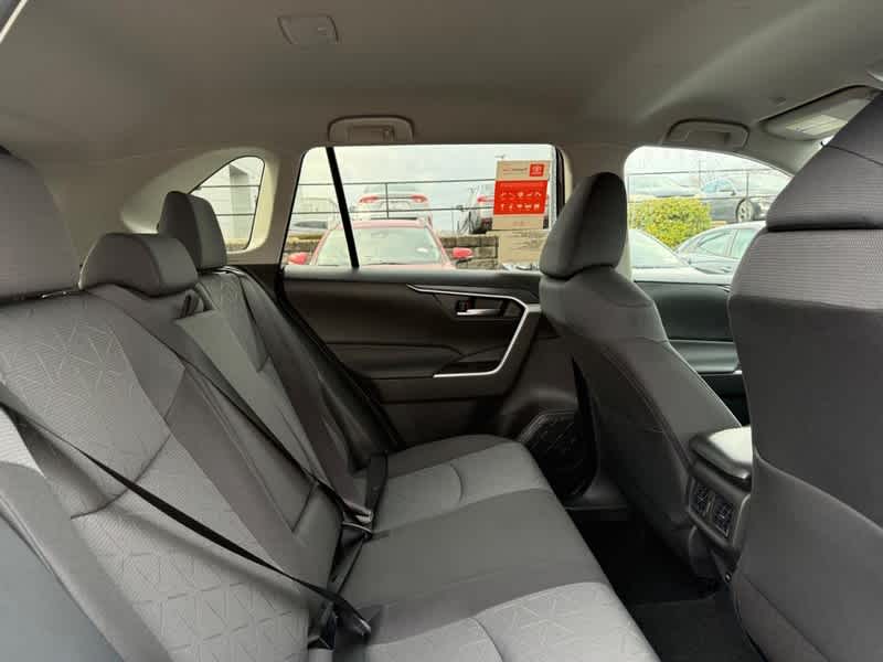 2025 Toyota RAV4 XLE AWD