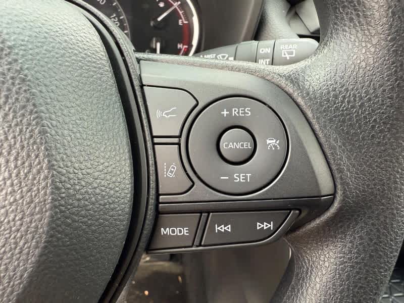 2025 Toyota RAV4 XLE AWD