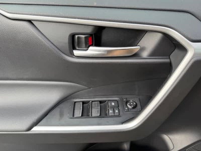 2025 Toyota RAV4 XLE AWD