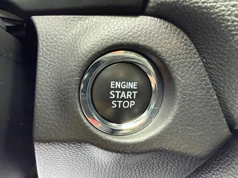 2025 Toyota RAV4 XLE AWD