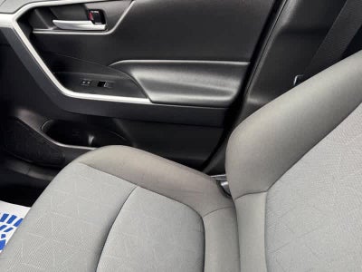 2025 Toyota RAV4 XLE AWD