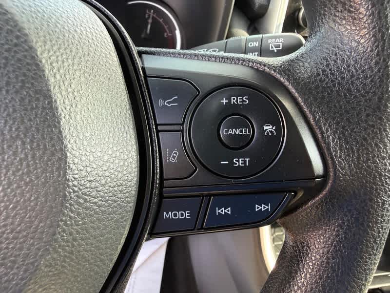 2025 Toyota RAV4 XLE AWD