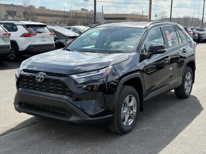 2025 Toyota RAV4 XLE AWD