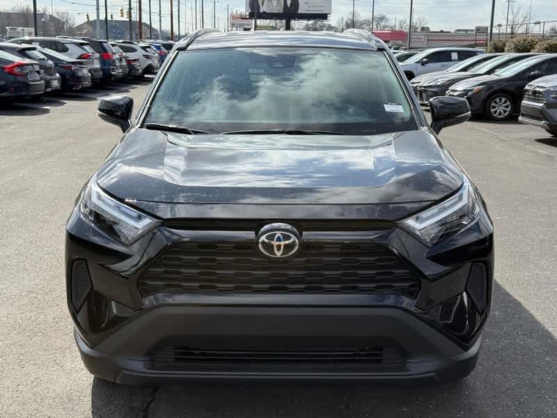 2025 Toyota RAV4 XLE AWD