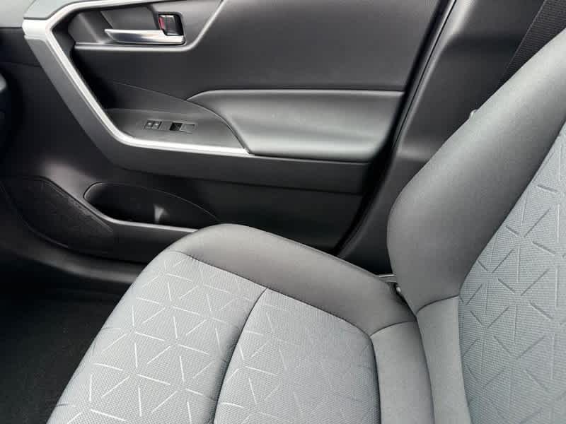 2025 Toyota RAV4 XLE AWD