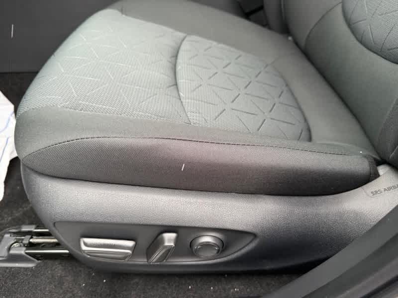 2025 Toyota RAV4 XLE AWD