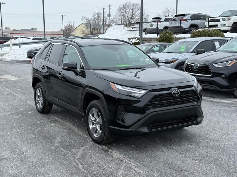 2025 Toyota RAV4 XLE AWD