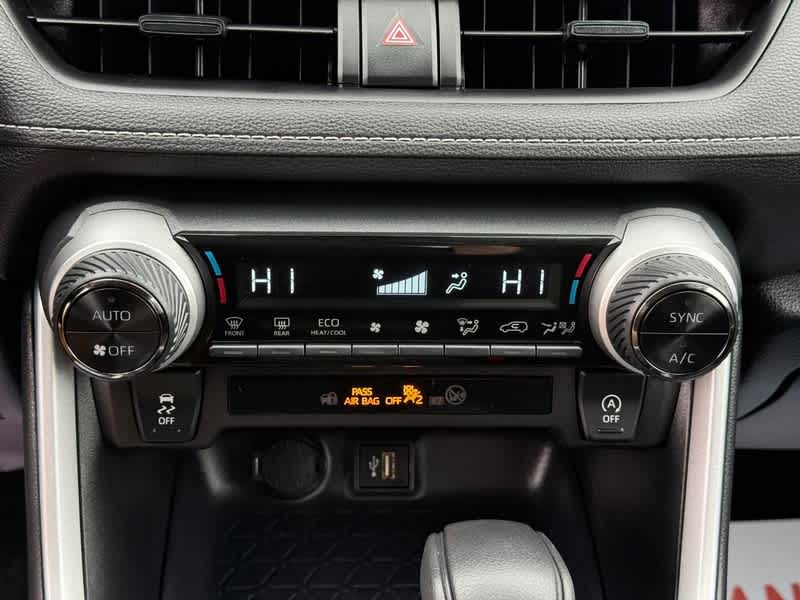 2025 Toyota RAV4 XLE AWD