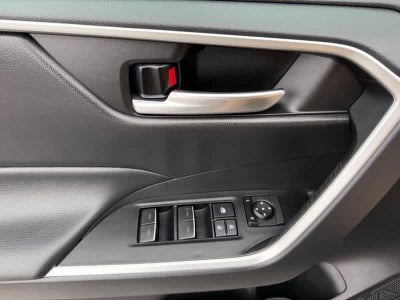 2025 Toyota RAV4 XLE AWD