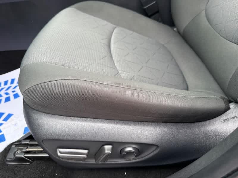 2025 Toyota RAV4 XLE AWD