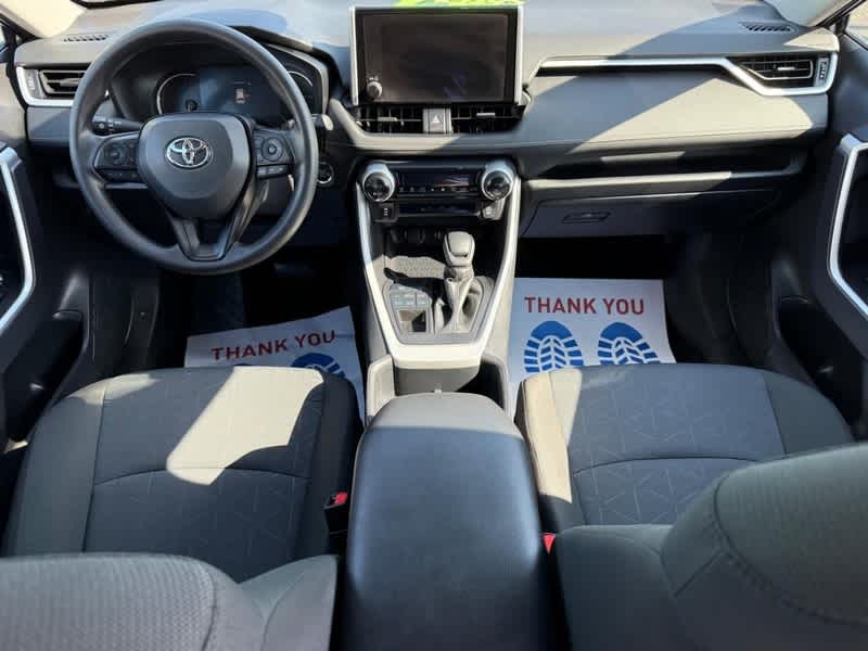 2025 Toyota RAV4 XLE AWD