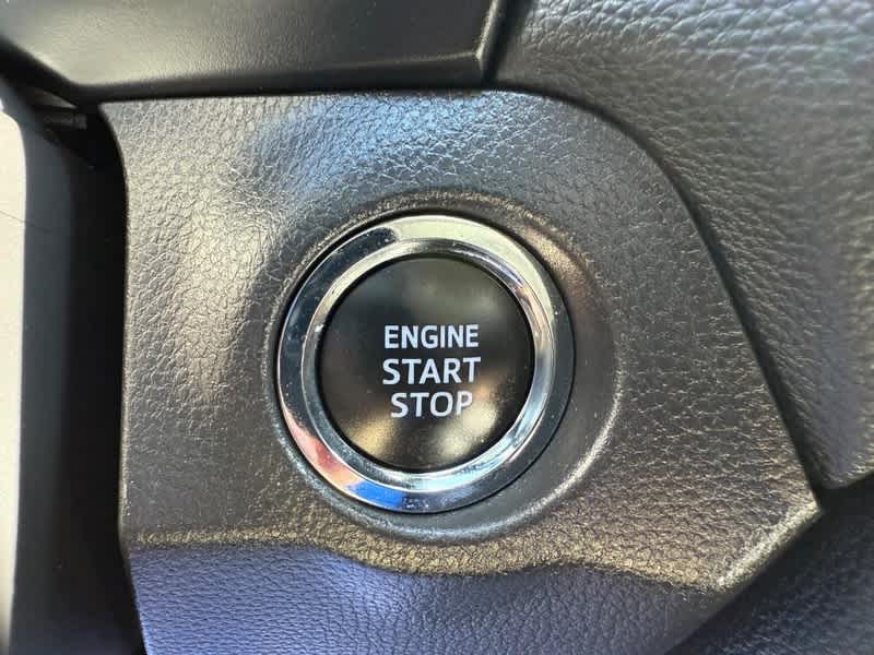 2025 Toyota RAV4 XLE AWD