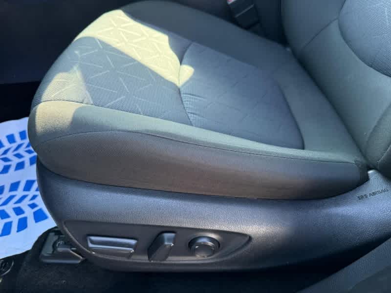 2025 Toyota RAV4 XLE AWD